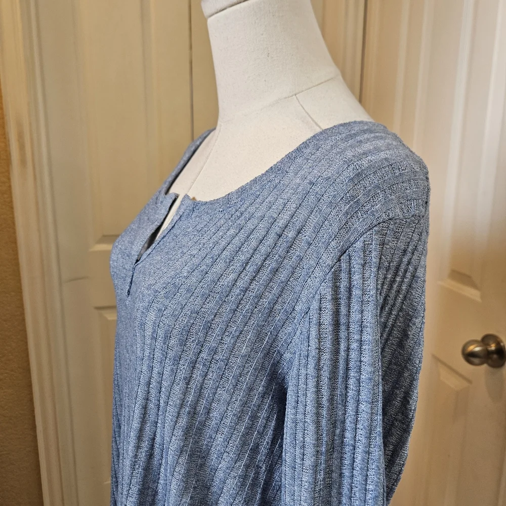 Nally & Millie Ribbed Knit Long Sleeve Top – Blue – Size L/XL NWT - Picture 5 of 11